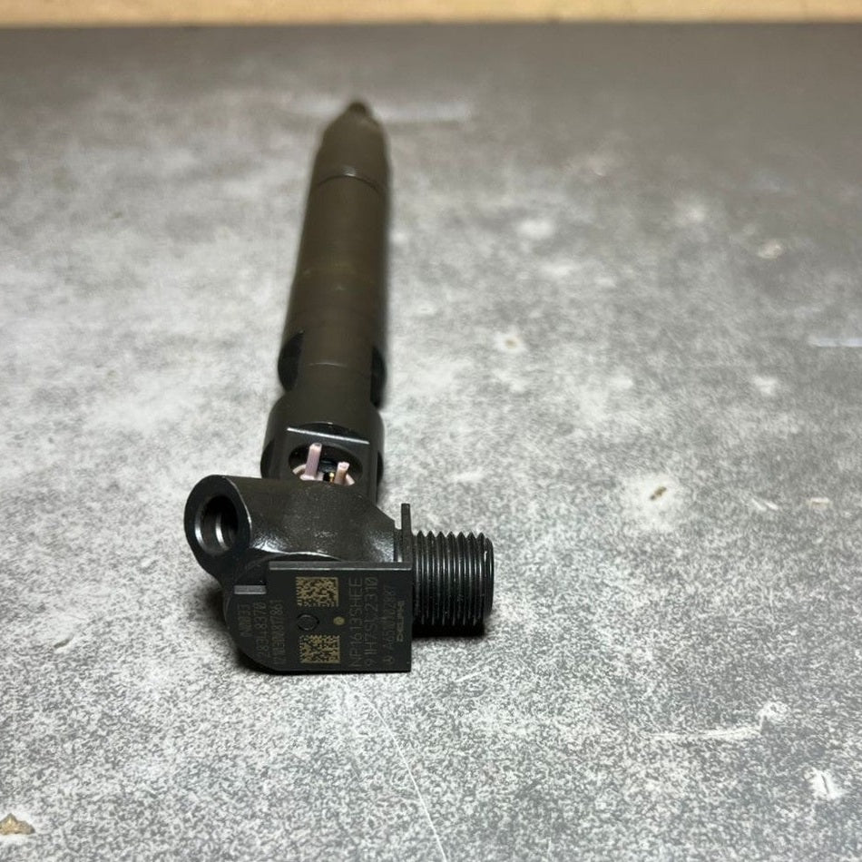 Genuine Mercedes W212 W164 Fuel Injector Sprinter OM651 A651 0702887 Oem Diesel