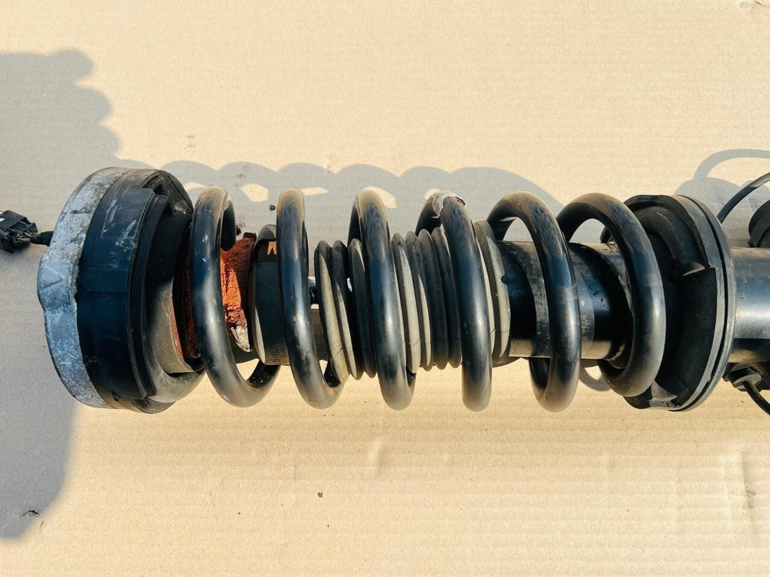 BMW 5,7 SERIES F01,F02,F07 FRONT LEFT & RIGHT SIDES SHOCK ABSORBER SPRING STRUTS
