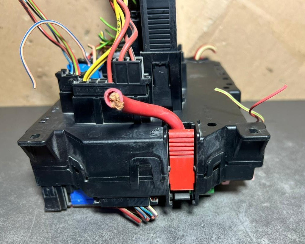 Mercedes W221 S-Class Front Fuse Relay Box SAM Control A221 5404650 A221 5401101