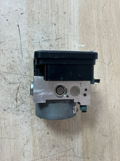BMW F30 3 Series Anti-Lock ABS Brake Pump Module Assembly Unit 6869726