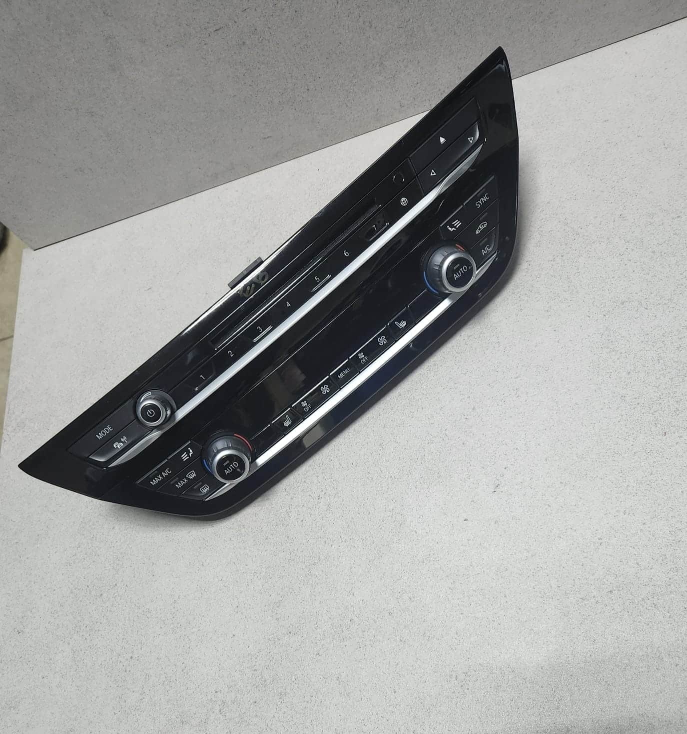 BMW Climate Control Panel 6834435 5 Series G30 G31