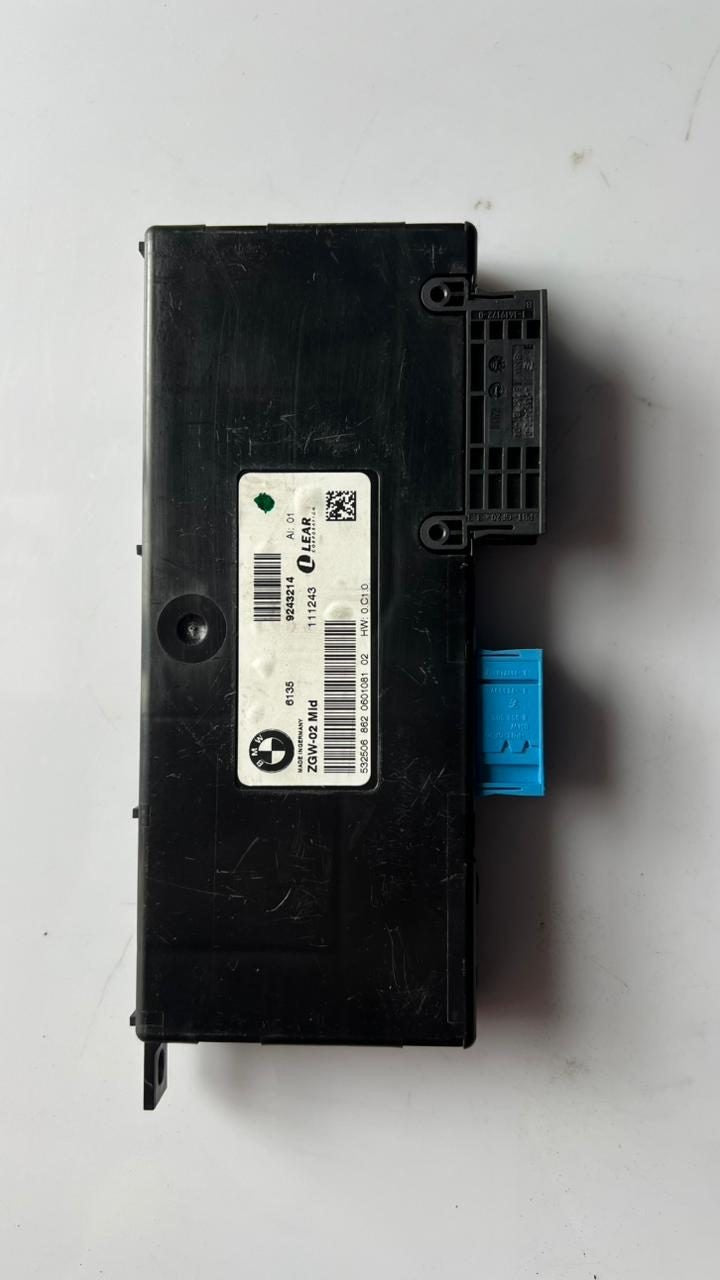 2011-17 BMW X3 Central Gateway Module Control Unit 9243214 F25 X4