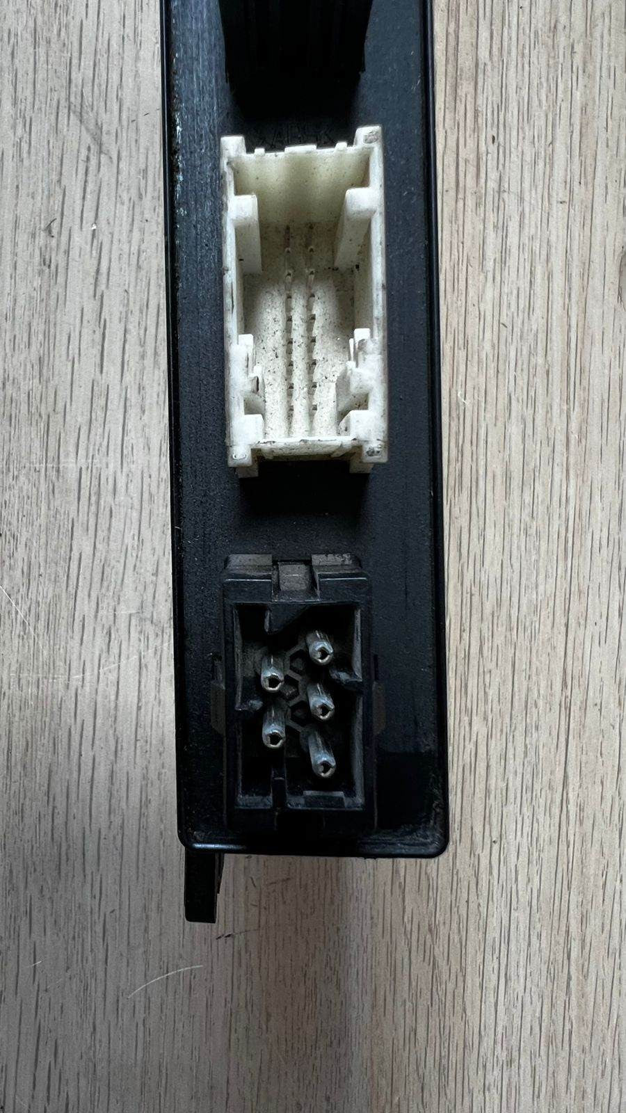 1999-2000 BMW 528i Door Control Module 8377601  5' E39 540i 