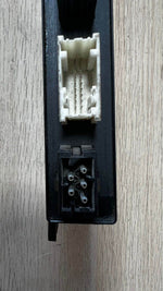 Bild in die Galerieansicht laden, 1999-2000 BMW 528i Door Control Module 8377601  5' E39 540i 