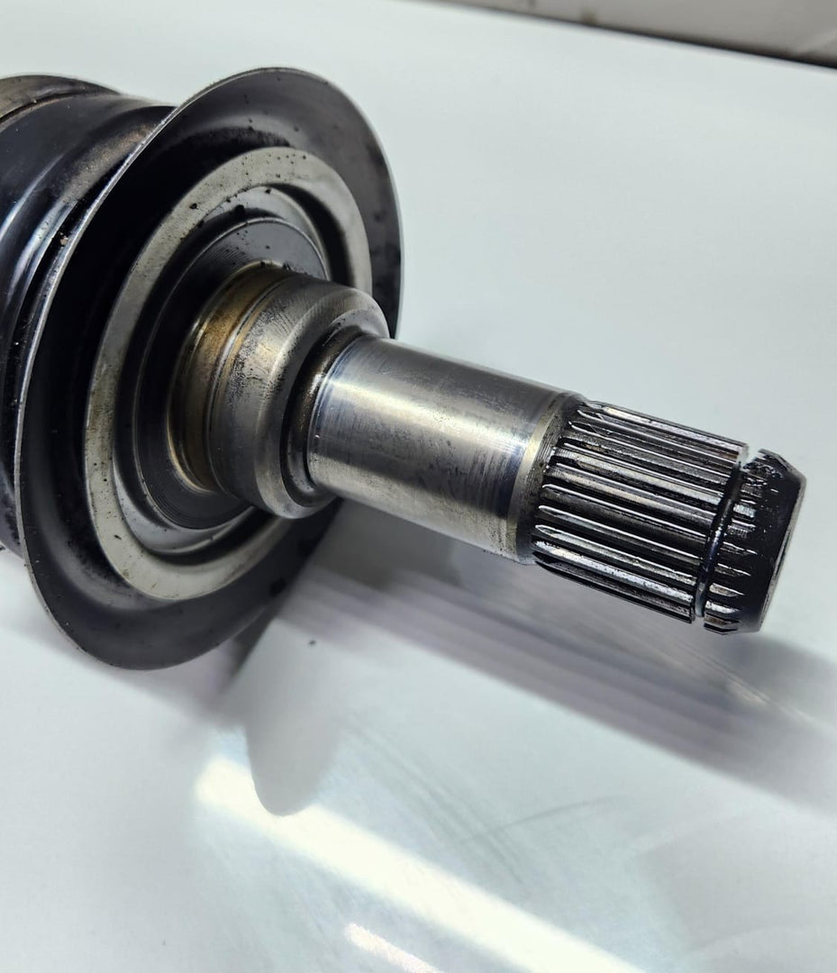 2011-2016 BMW 535i Rear Axle Shaft 7581023 F10 F11 535i and 5 GT F07 OEM