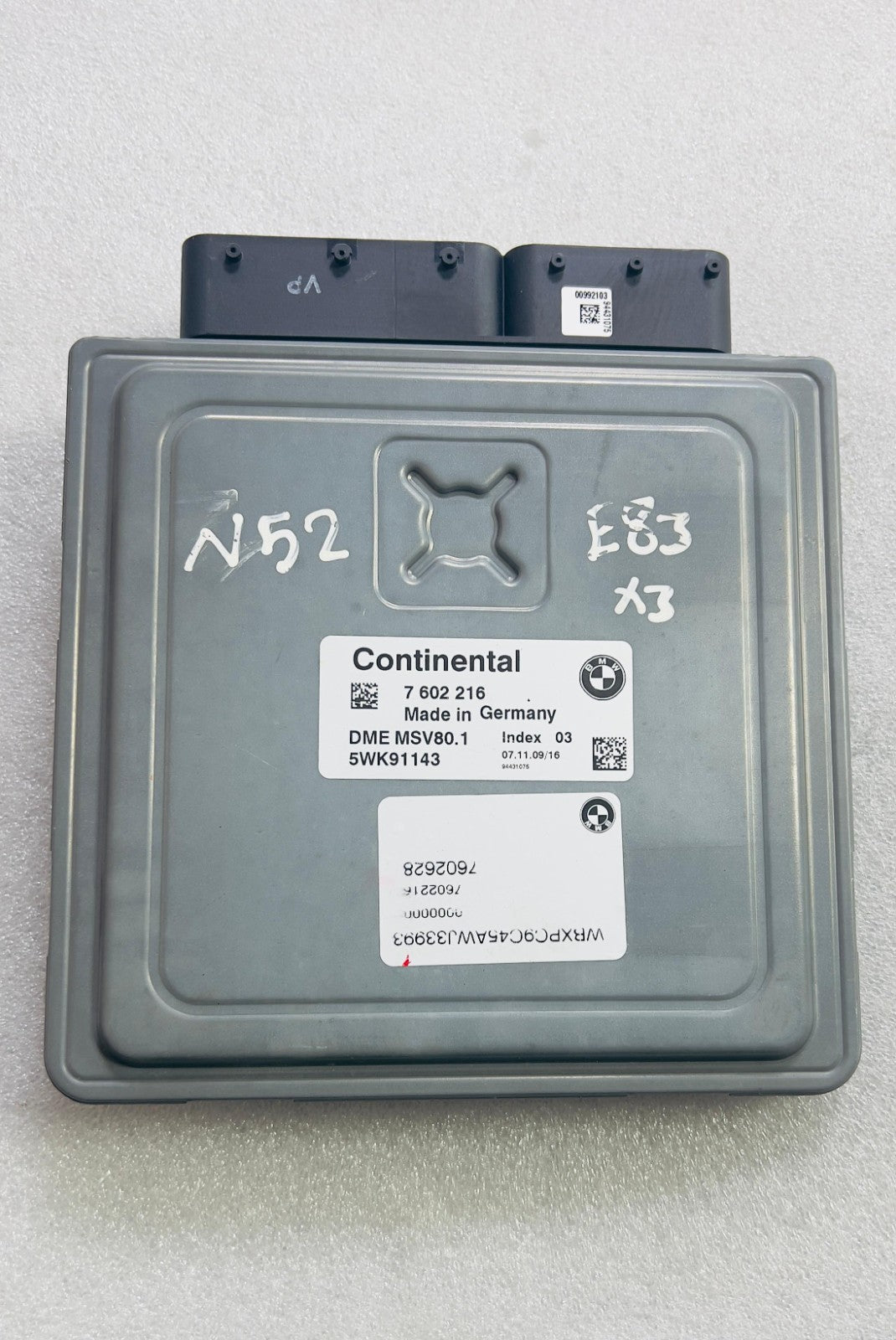 BMW 1,3, SERIES E82, E90, X3 E83 N52 ENGINE CONTROL UNIT ECM DME MSV80.1 7602216