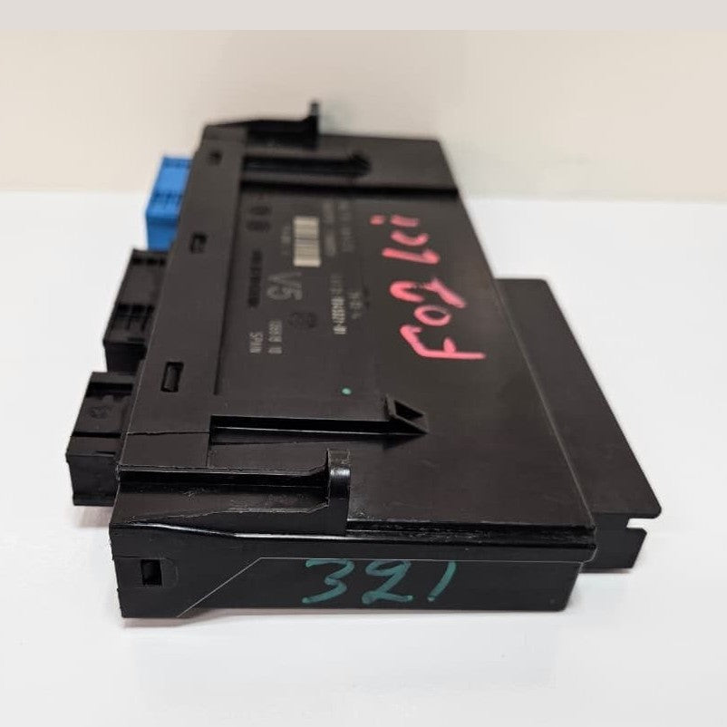 OEM BMW F01, F02 F10 Junction Box Electronic Module 9345321