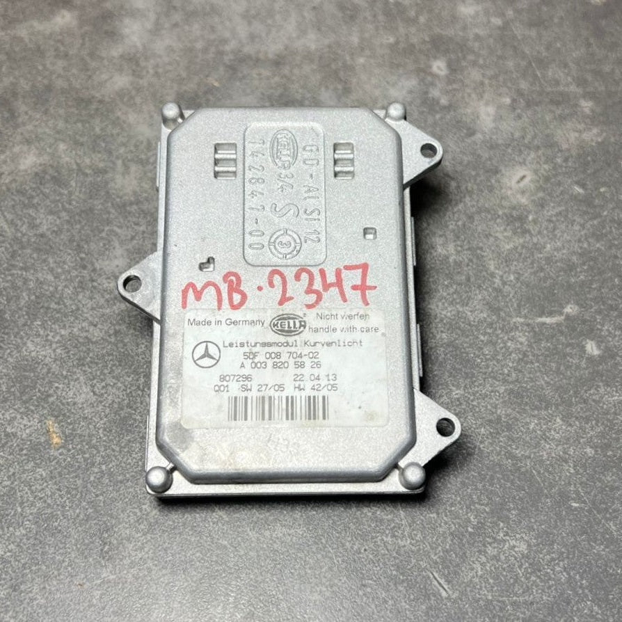 Mercedes W211 E350 Xenon Light Headlight Control Module Unit A003 8205826 OEM