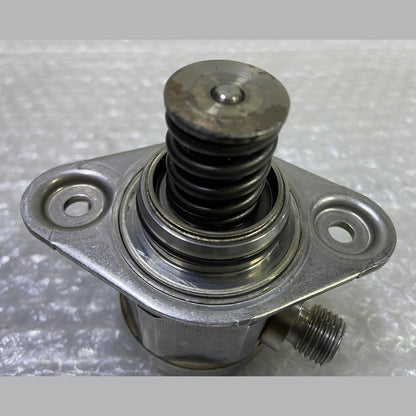 OEM BMW F20 F22 F11 Petrol N55 High Pressure Fuel Injection Pump 7610761 BOSCH