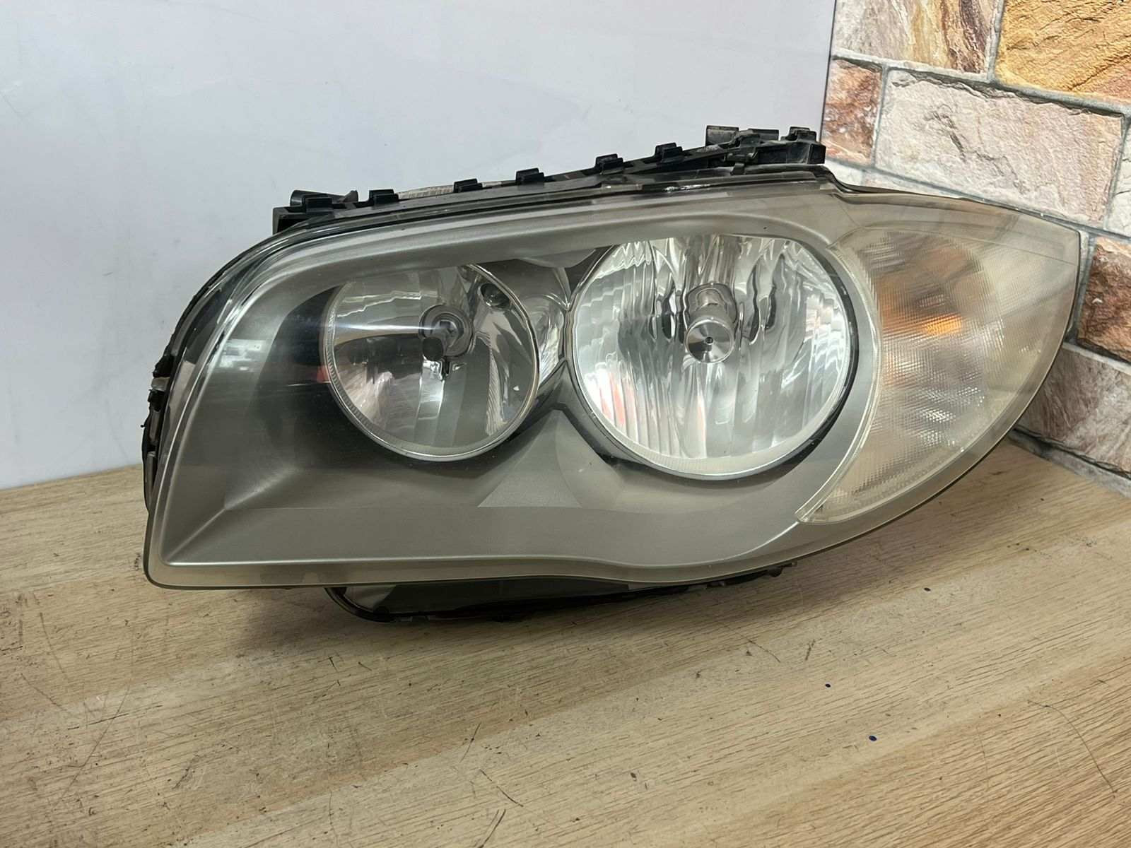 BMW Headlight 6924487 1 Series E81 E87 left side Halogen, without xenon