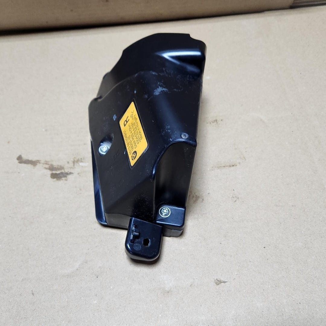 2008-2019 BMW X6 D Pillar Speaker 9211049 Rear right X6 E71 