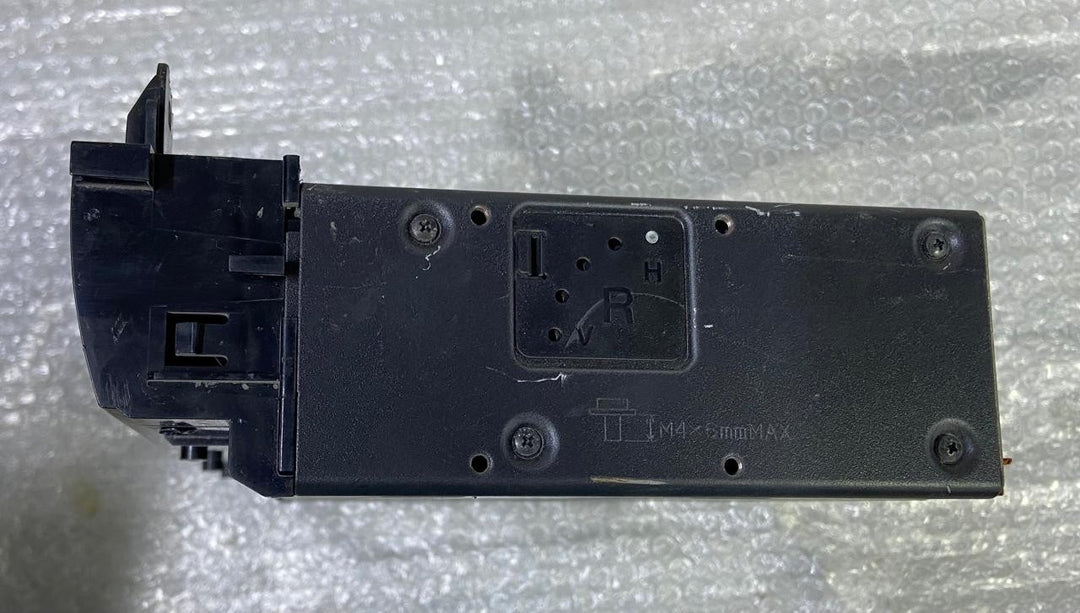 OEM BMW E65 E66 E67 7 SERIES CD CHANGER 9143440