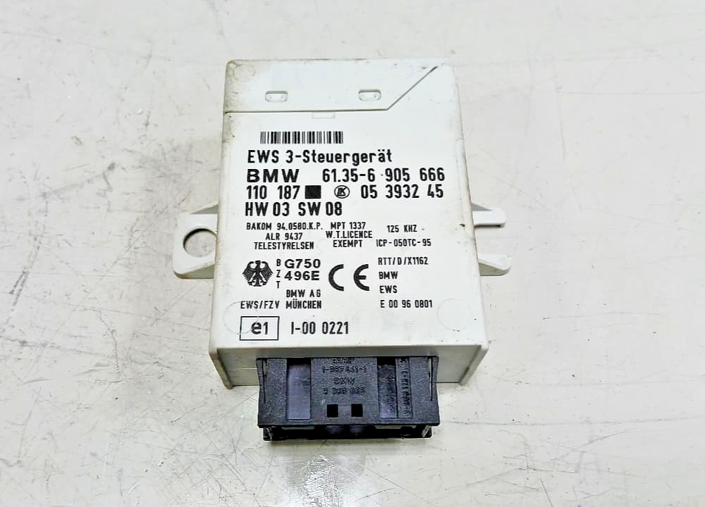 BMW 325i E46 2004 M54 ENGINE CONTROL UN IT ECU KIT DME MS43 7528050