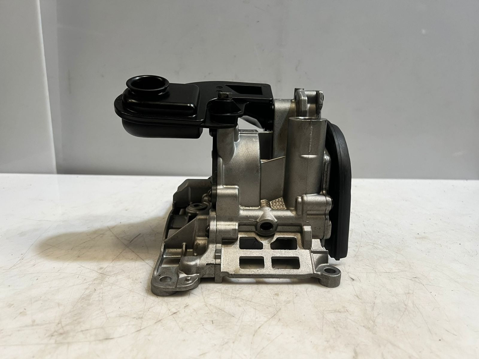 BMW  3 Series E90, X5 E70 X6 E71 N57D30A 3.0D Oil Pump 7805316 OEM