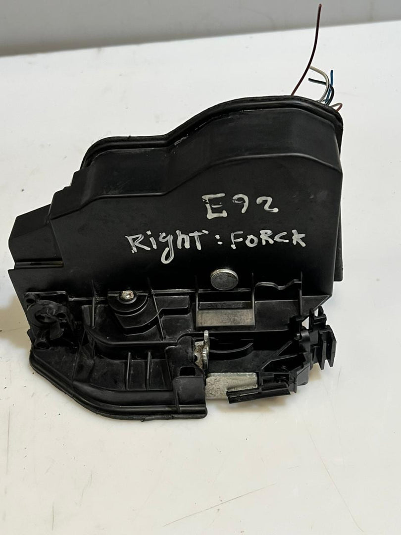 BMW E92 E60 E61 E65 E81 E87 E90 F20 Door Lock Actuator Front Right 7202144 OEM