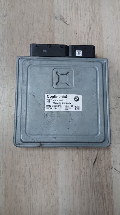 2008-2013 BMW 128i Engine Control Unit 7609656 ECU MSV80 E90 E60 N52N
