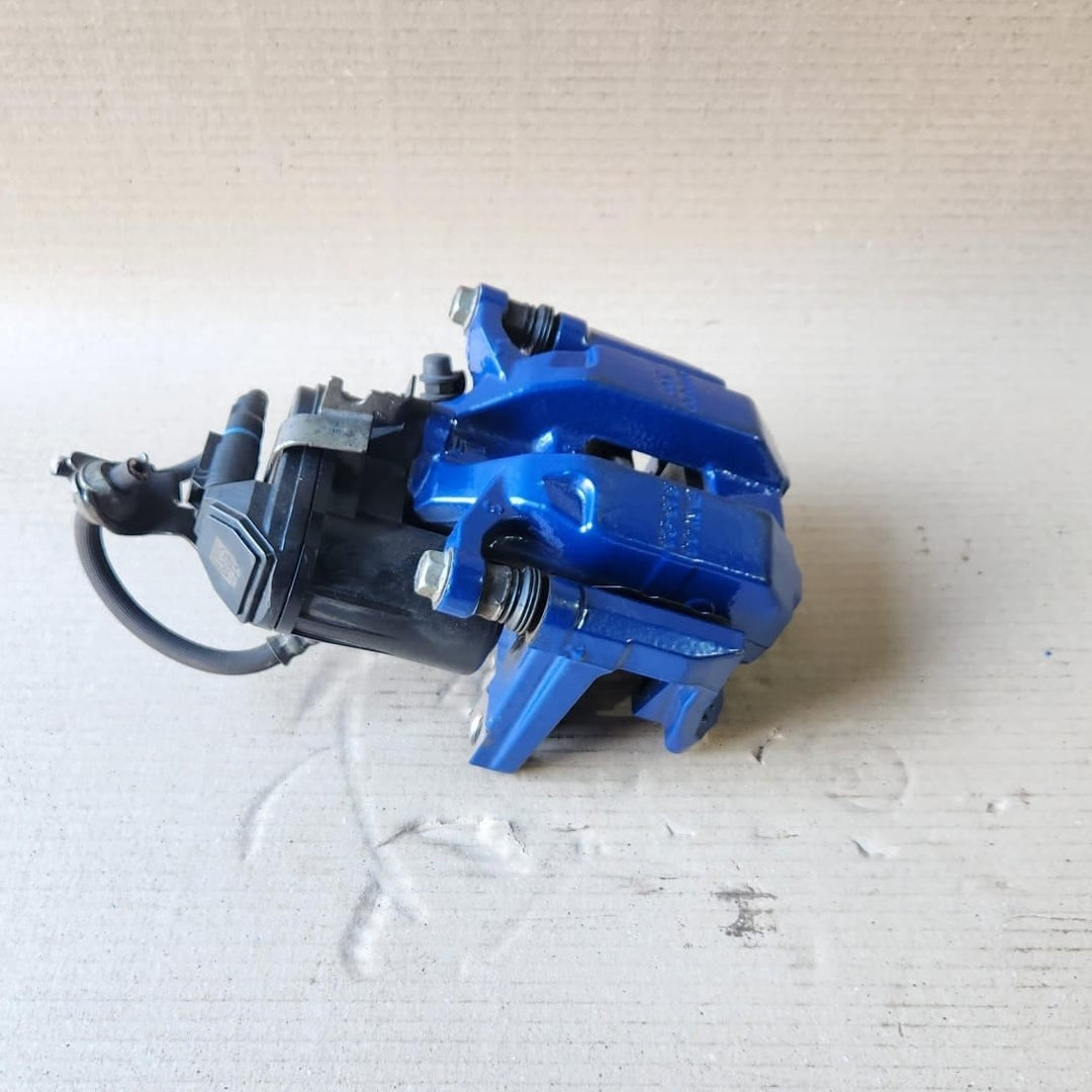 BMW 3 Rear Left Brake Caliper 4434524 3 Series G20 G21 and BMW 4 Series G22 G23 