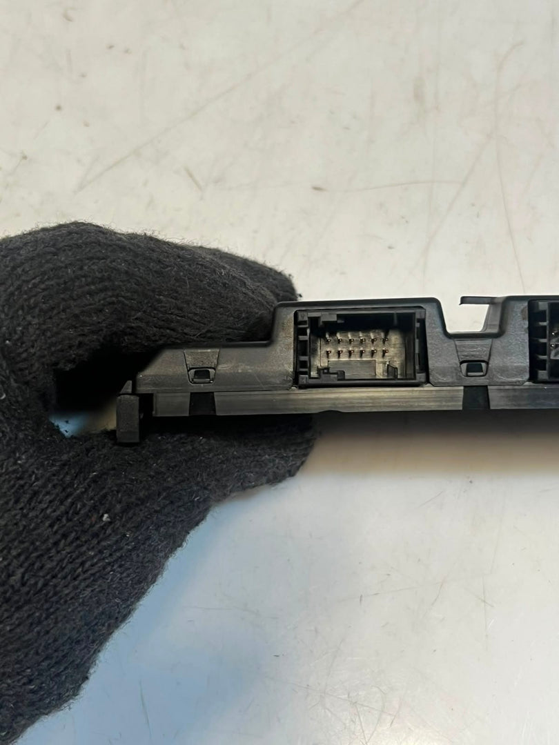 BMW i3 X5 330e 530e High Voltage Battery Monitoring Control Module 7536535