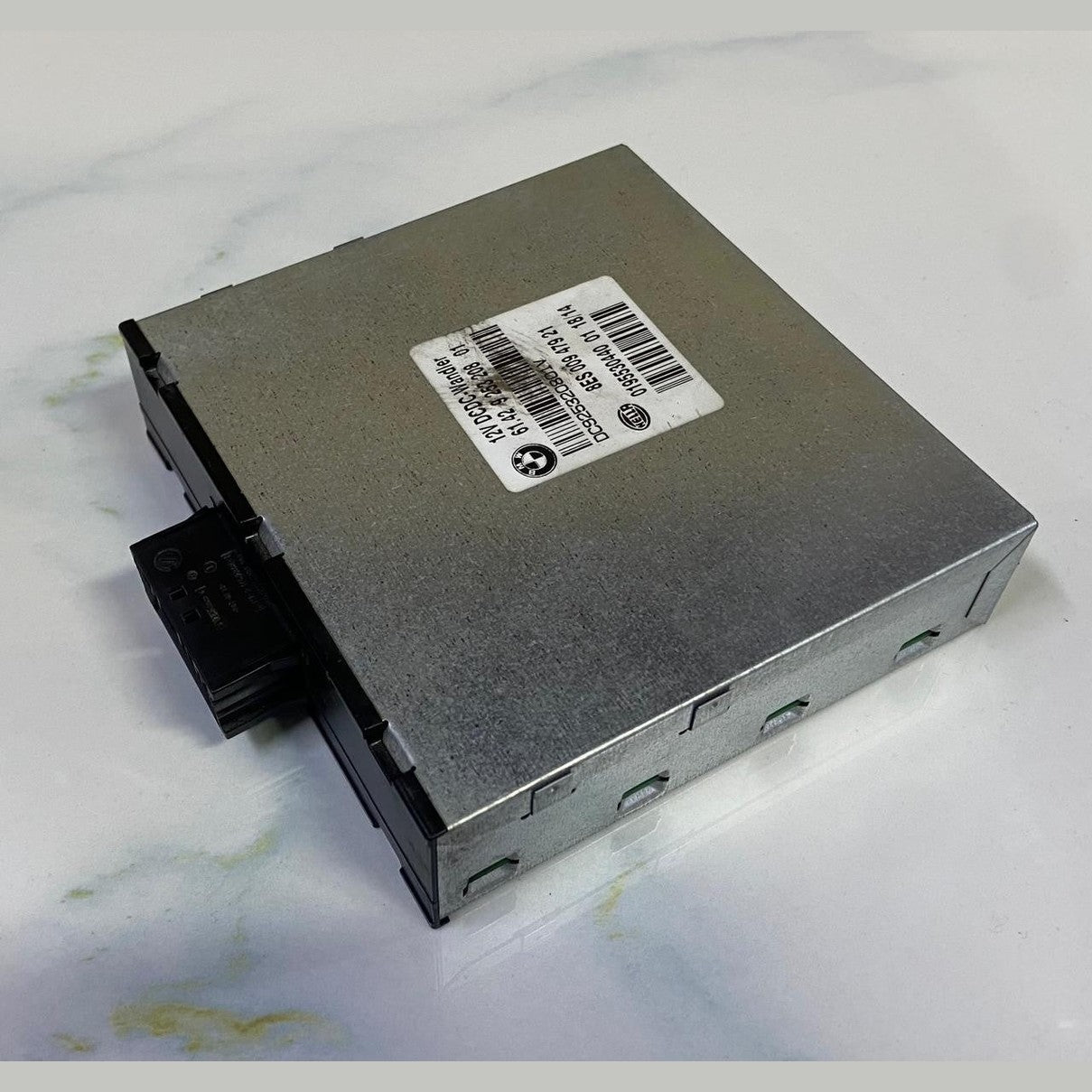 OEM BMW X1 E84 VOLTAGE CONVERTER CONTROL MODULE 9253208