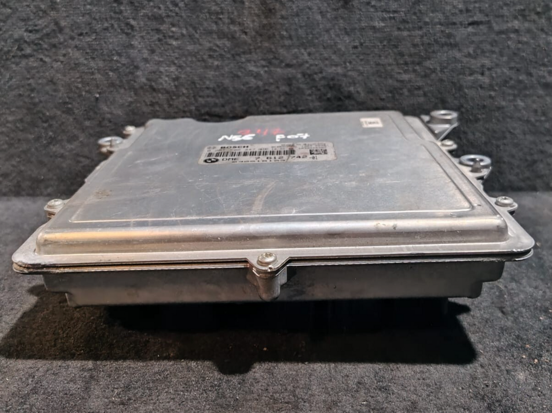 BMW 535i 2010 F07 N55 ENGINE CONTROL COMPUTER ECU UNIT ONLY DME 7612742