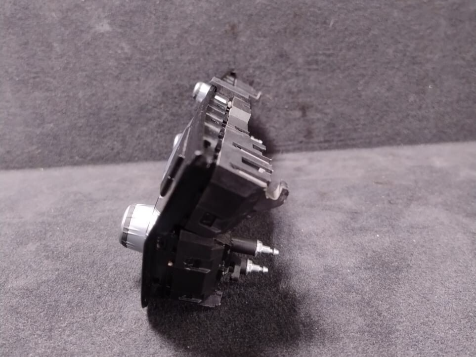 BMW G30 G32 530 540 640 AC Climate Control Panel Radio Media Buttons 6834437