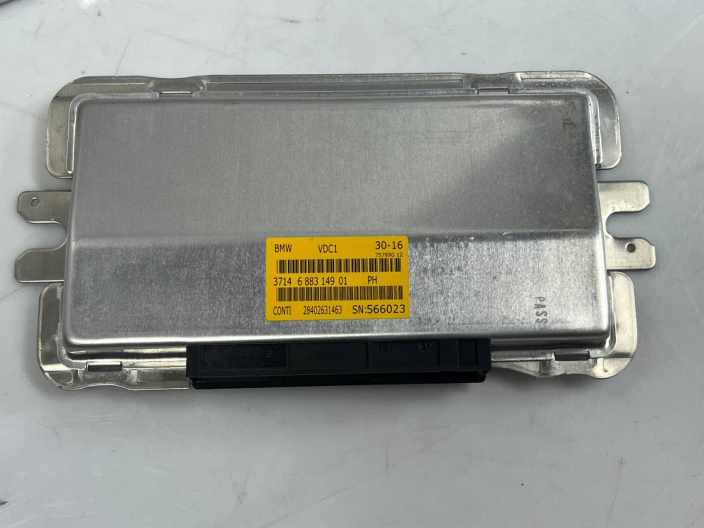 2012-2018 BMW M6 Suspension Control Module 6883149