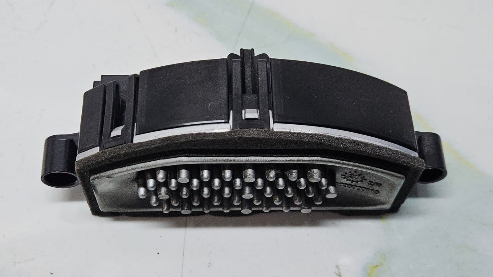 2015-2023 BMW F45, F46, F48 Heater Blower Motor Resistor 7952061 OEM