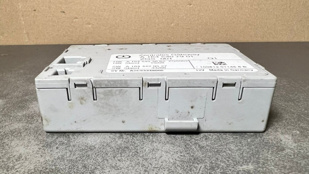 07-13 Mercedes W164 ML350 GL450 Central Gateway Control Module A164 5407901 OEM