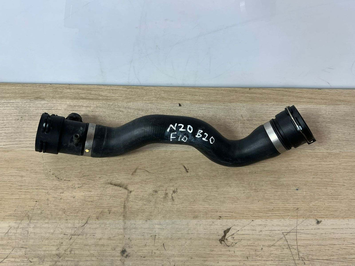2012-2016 BMW 528i xDrive 528i Upper Radiator Coolant Hose 17127619684 