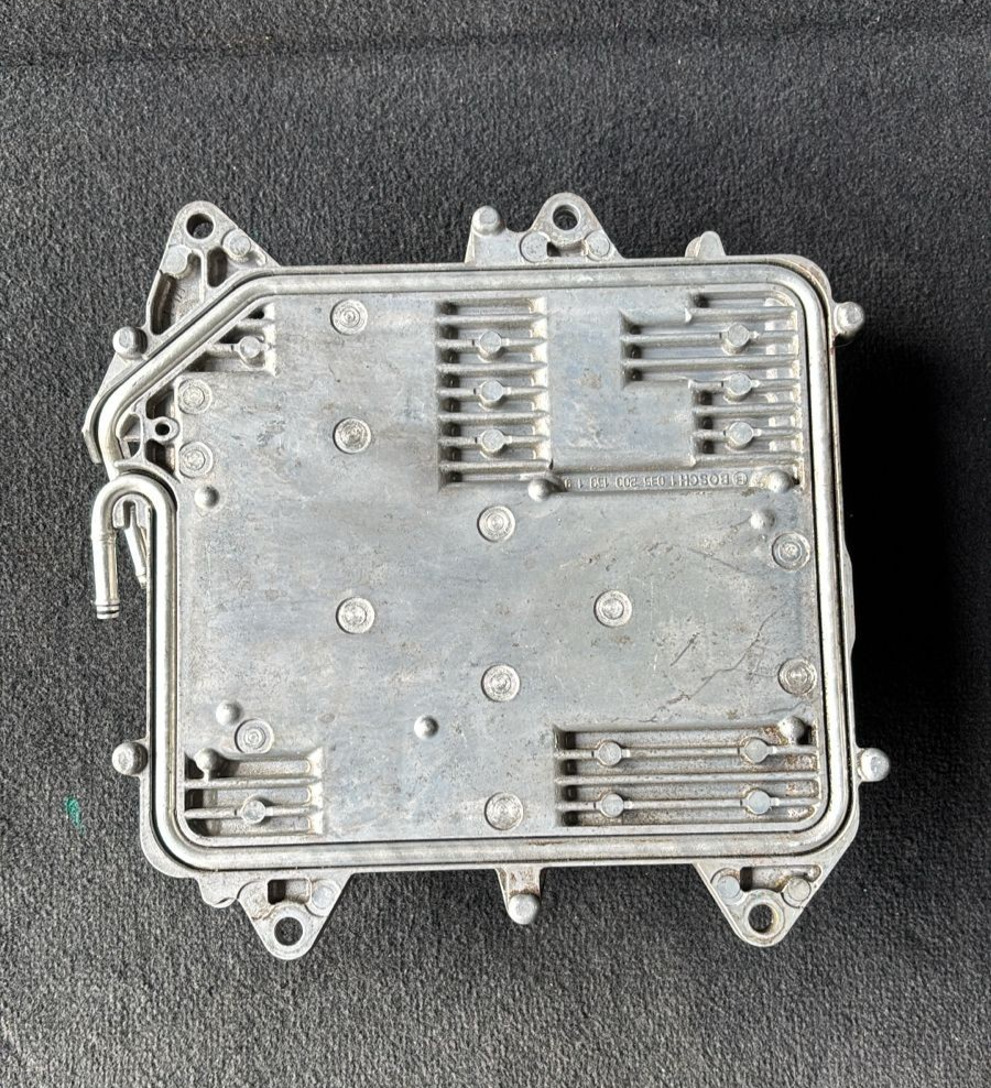 BMW F01 F02 F06 F07 F12 550i 650i 8 614 MOTORSTEUERGERÄT MODUL - 8614915