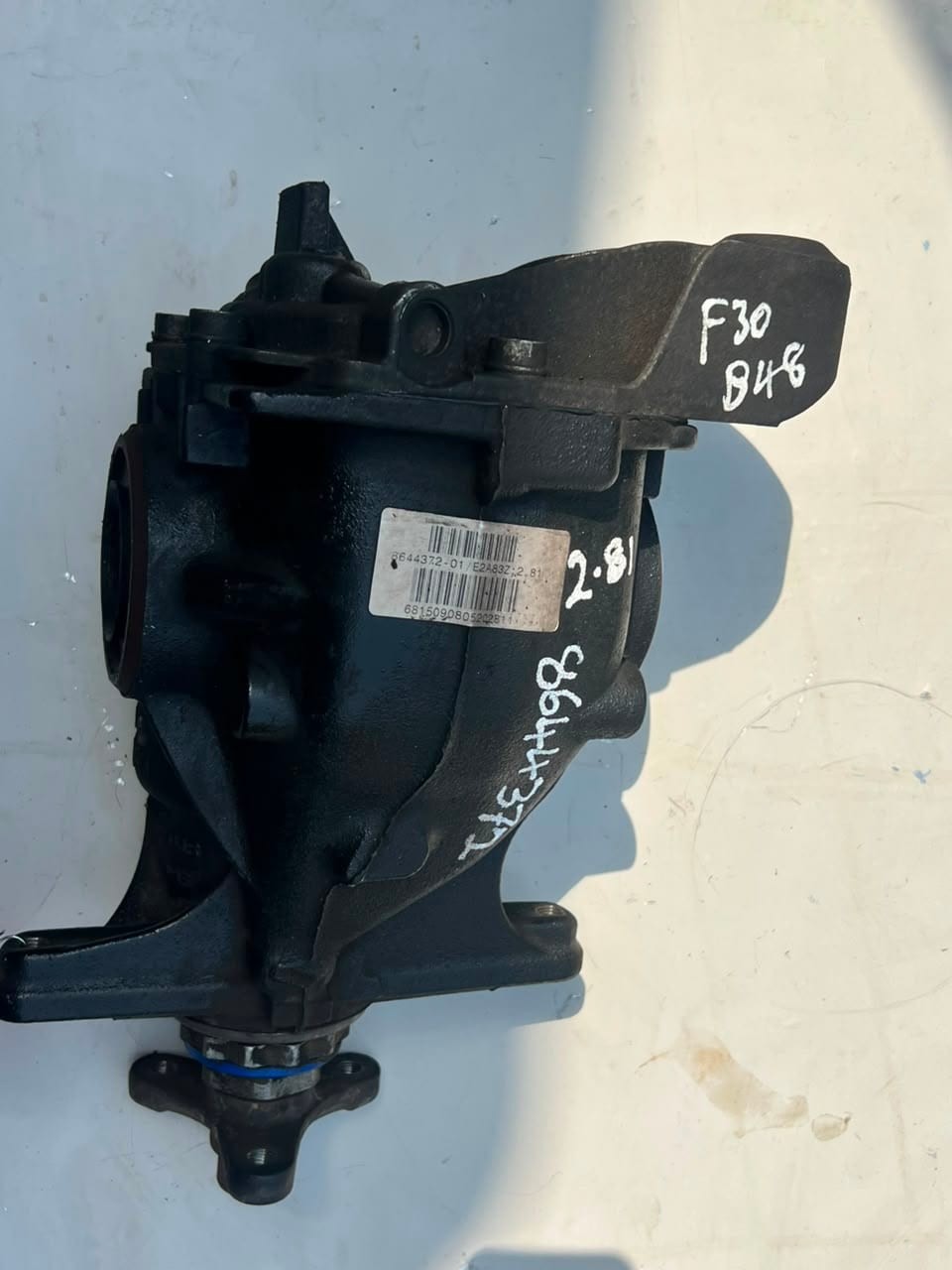 2016-2018 BMW F30 B48 2.81 RATIO Rear Differential Carrier 8644372 OEM