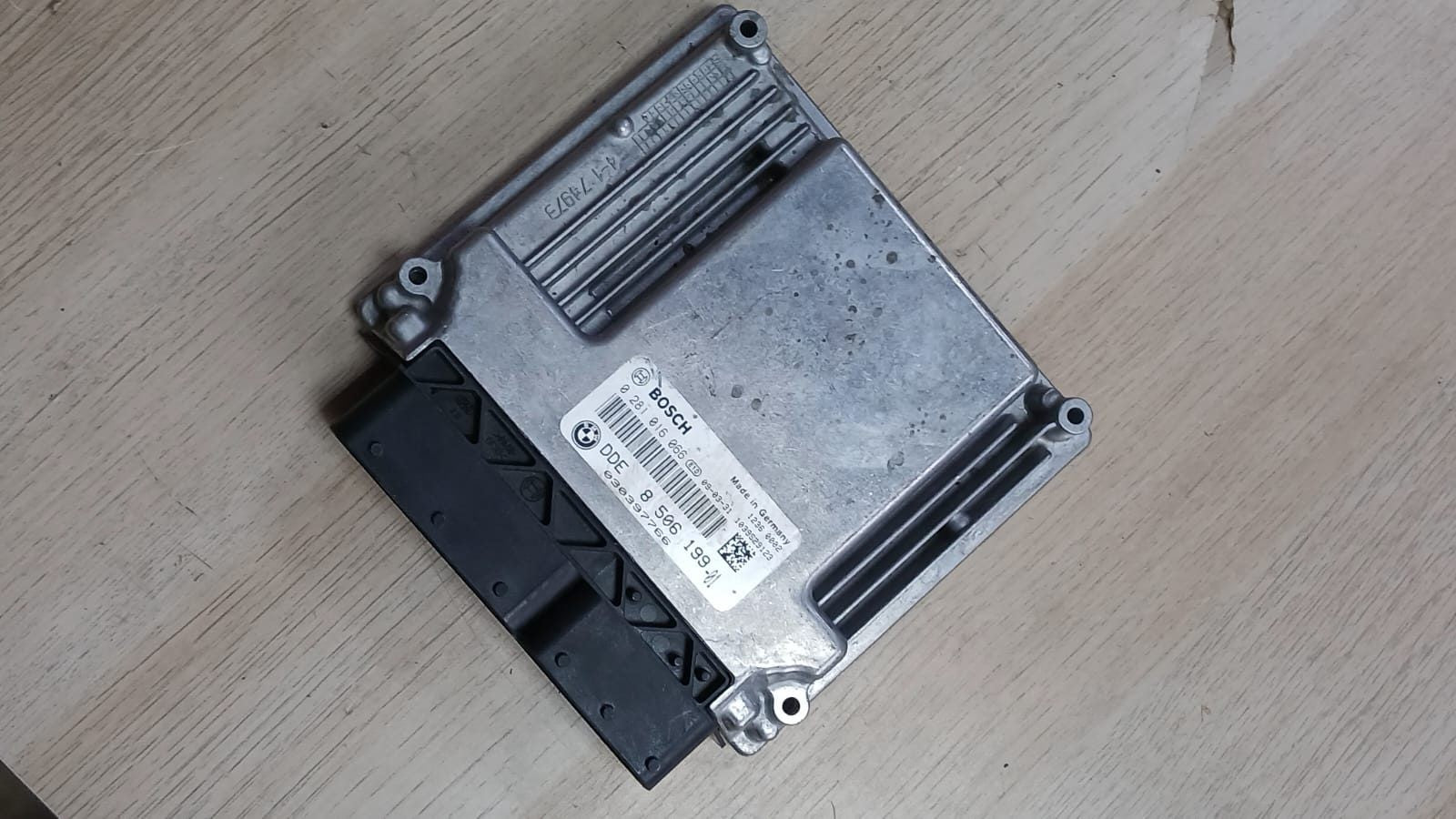 BMW Engine Control Unit 8506199 5 Series E60 520D N47D20A DIESEL ECU 