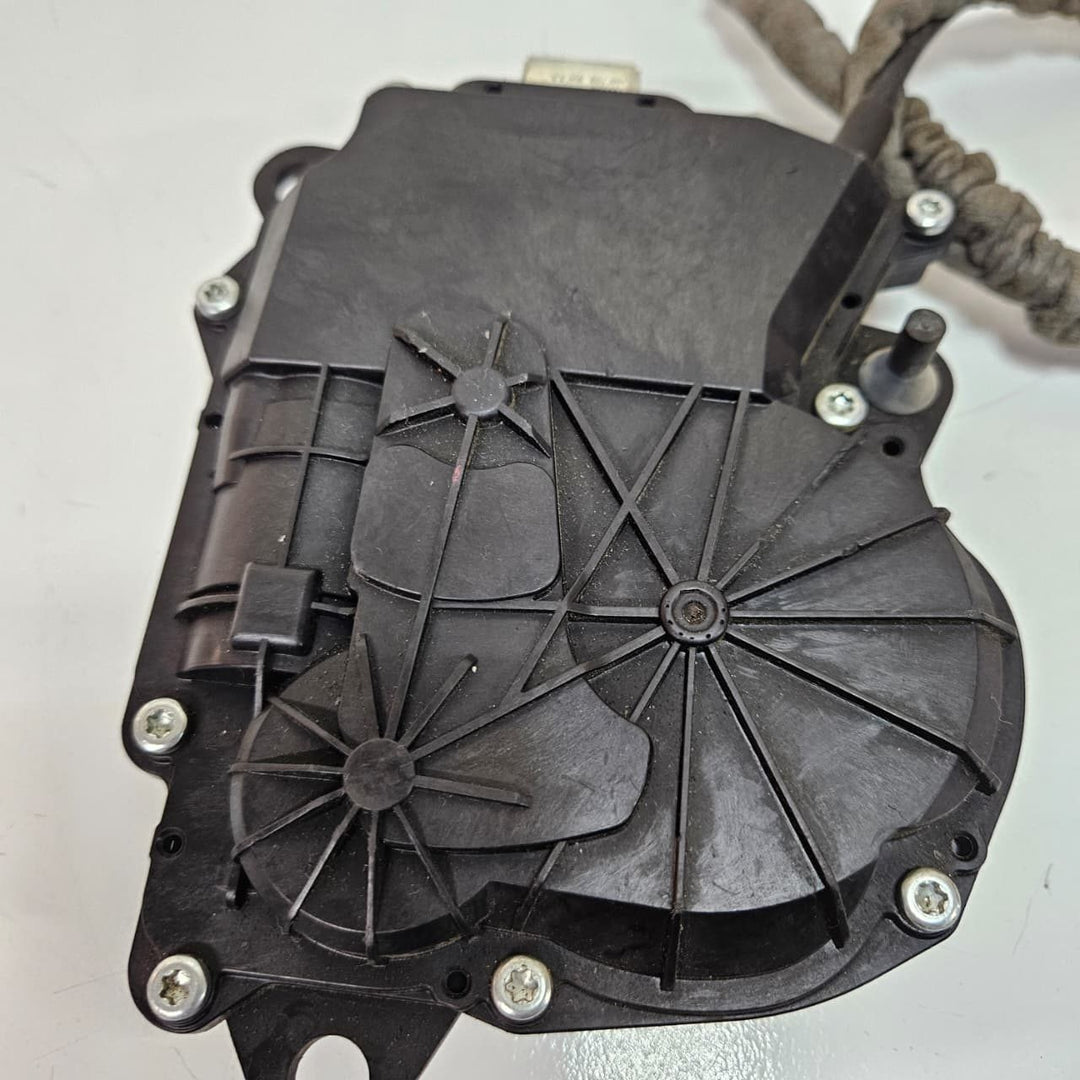 2010-2017 BMW 5 Series GT F07 535i GT Trunk Lid Lock Motor Actuator 7211168