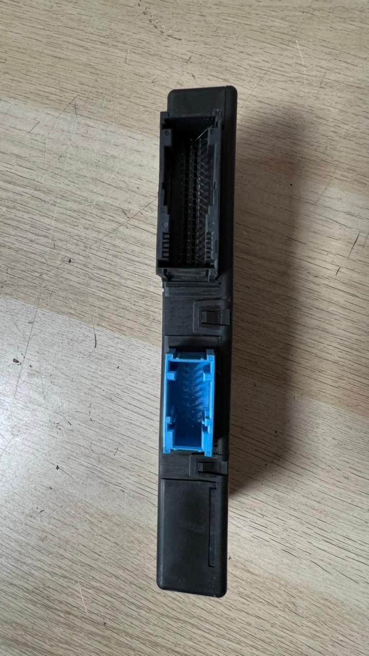 2014-2016 BMW 528i Gateway Control Module 9372744 F01 F03 F06 F07 F10 F11 F12
