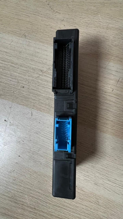 2014-2016 BMW 528i Gateway Control Module 9372744 F01 F03 F06 F07 F10 F11 F12