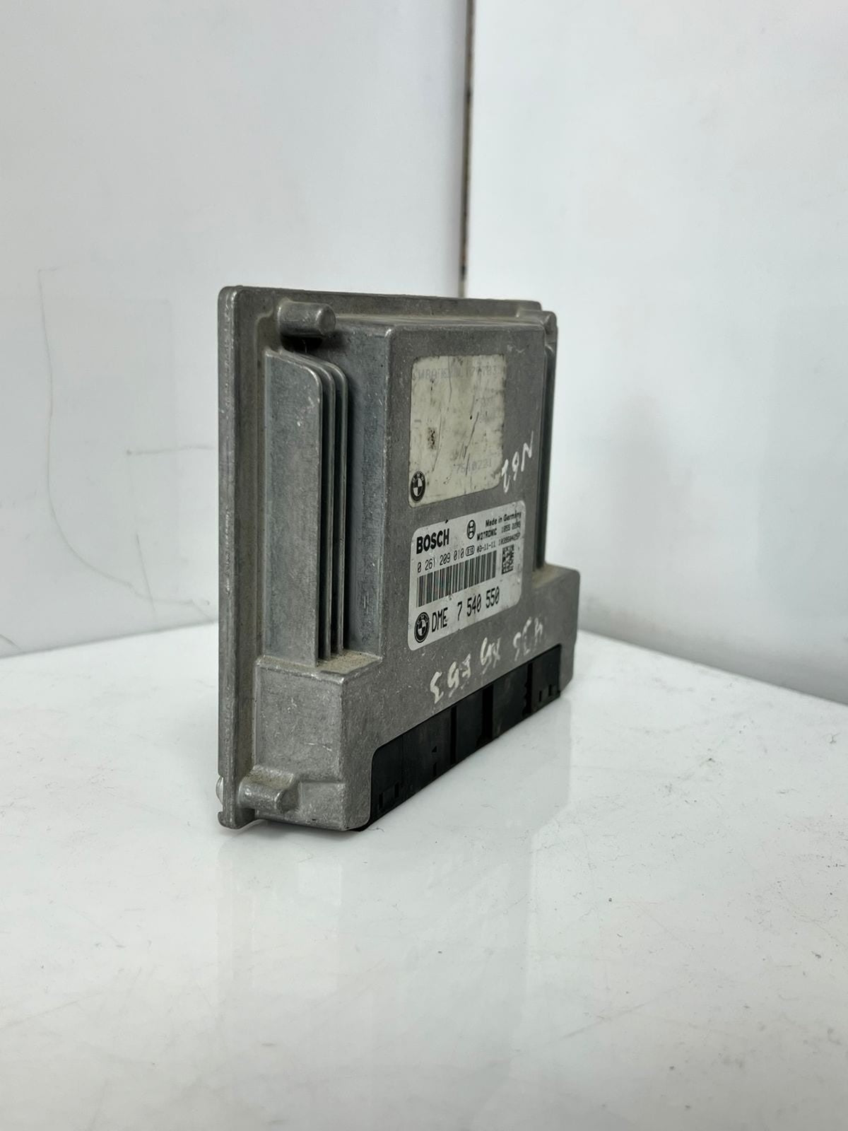 2004 BMW E53 N46 X5 435I Engine Control Module UNIT ECU ECM 0261209010 7540550
