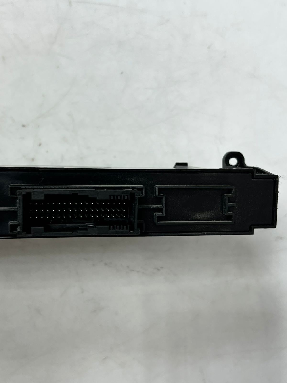 BMW E87, E90, E91, F87 X1 Body Control Module BCM 9247472 OEM