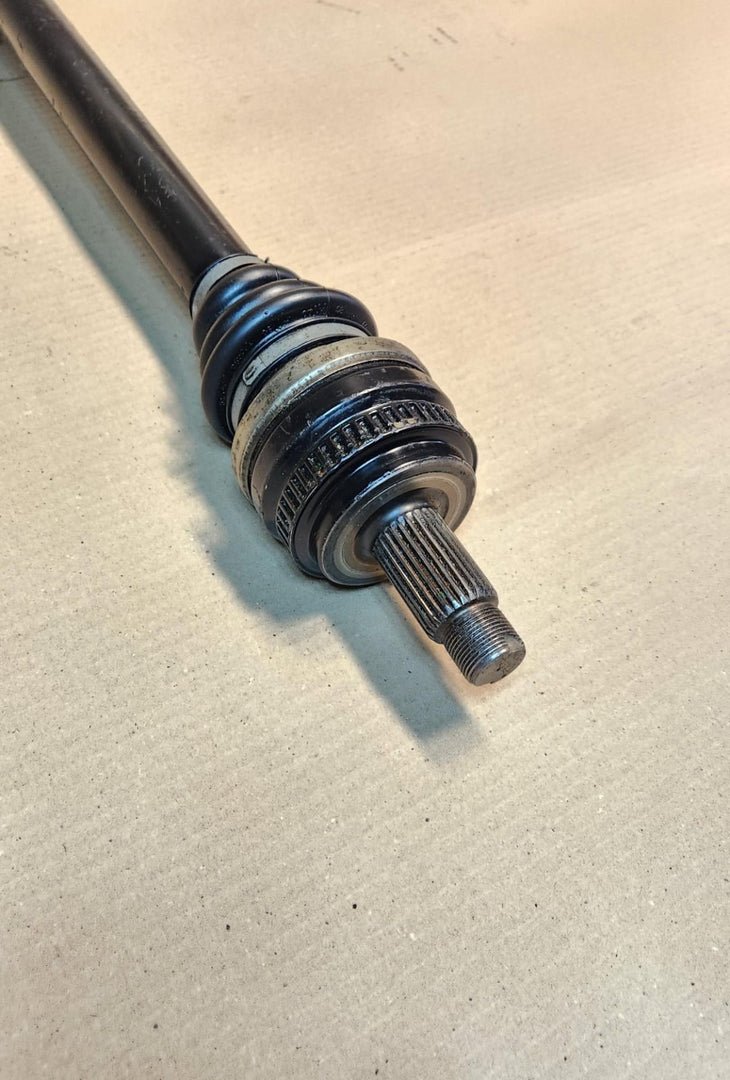 2007-2011 BMW 328i Rear Output Axle Shaft 7537716 328i E90  REAR RIGHT 