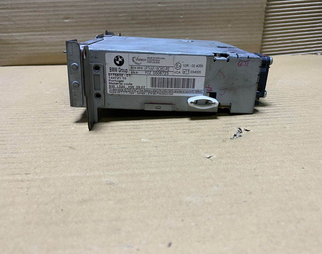 BMW OEM 5 Series E60 CD Player 9176832 2007-2010