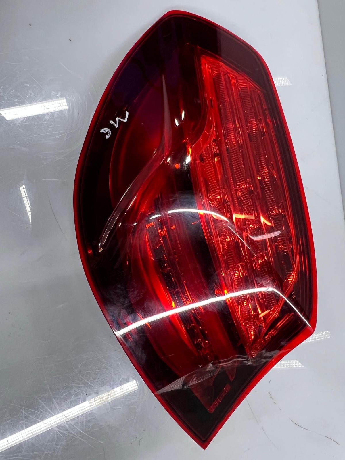 BMW Rear Tail Light BMW F12  LEFT  89505159 RIGHT 89505160