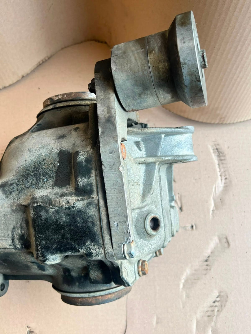 2007-2008 BMW X3 E83 3.0 diesel Rear Axle Differential 7544794 RATIO= 3.23 OEM