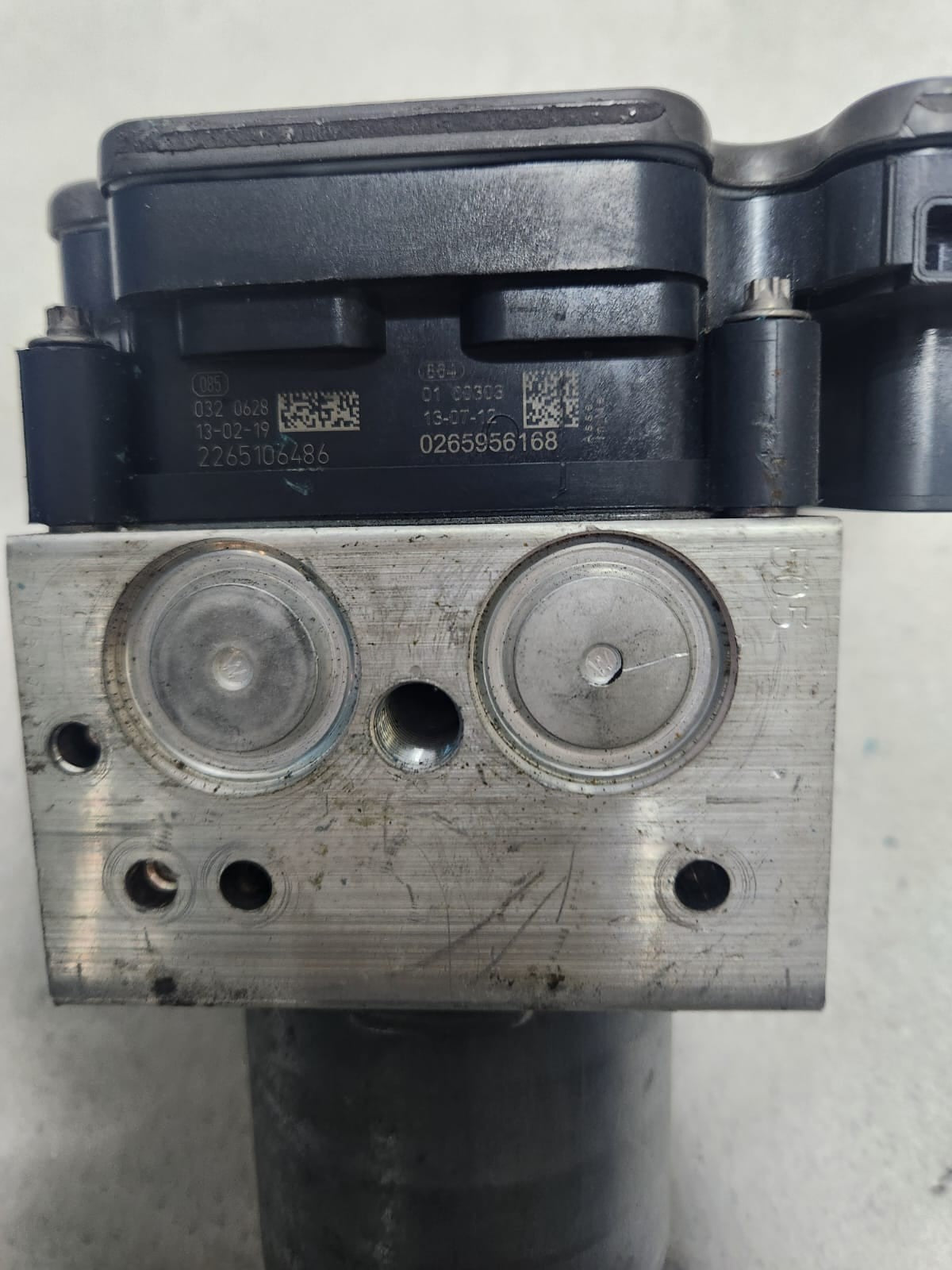 2013-2018 BMW X5 Abs Pump Module Assembly 6866247 F15 F16 F85 F86 X5 OEM