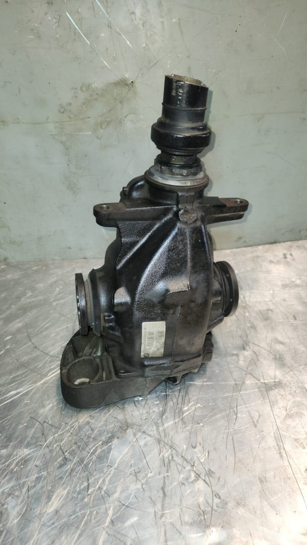 2008-2013 BMW 135i Rear Differential Carrier 7572054 135i 335i E82 I=3,46