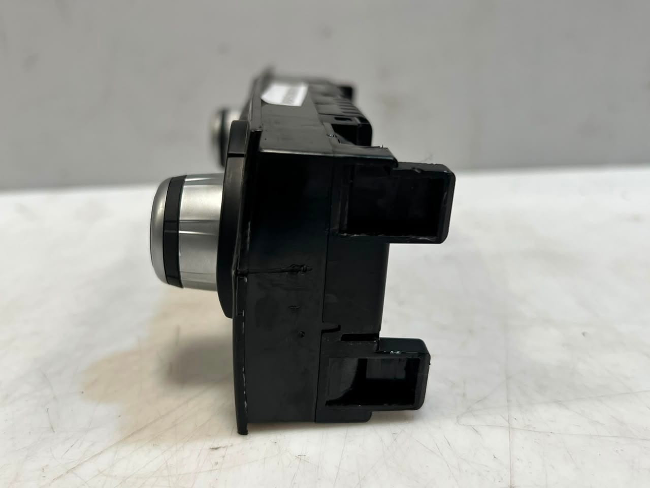 BMW 7 5 Series F01 F02 F03 F10 F11 Rear Climate Control Unit 9291511 OEM