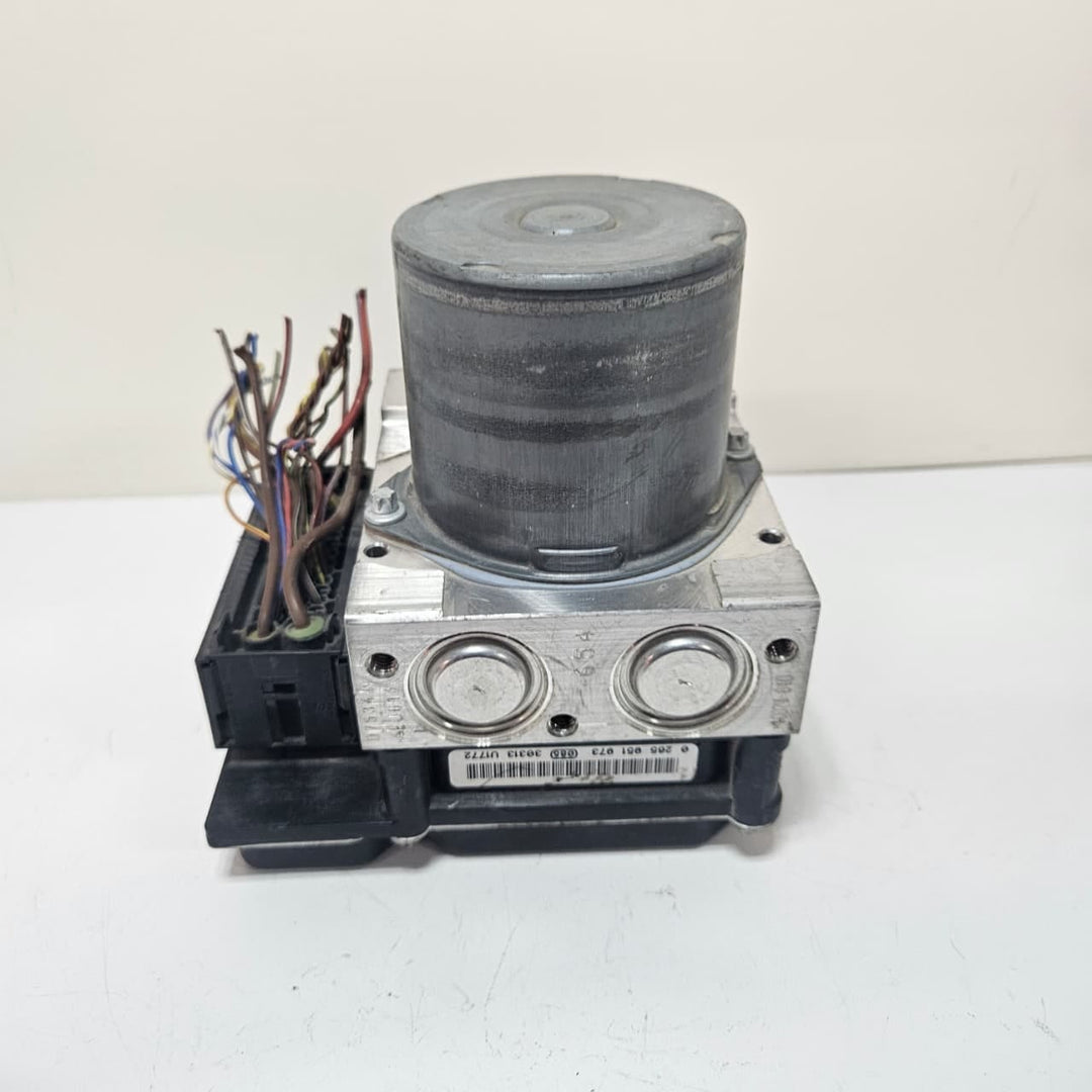 2012-2015 BMW X1 E84 Anti-Lock Brake System ABS Module 6860216 OEM