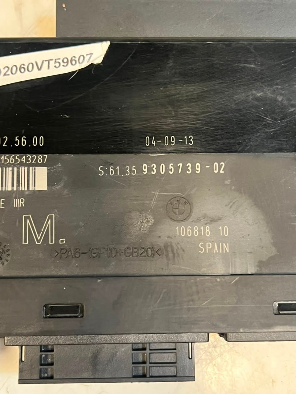 2010-2014 BMW X1 E84 Body Control Module BCM 9305739 OEM