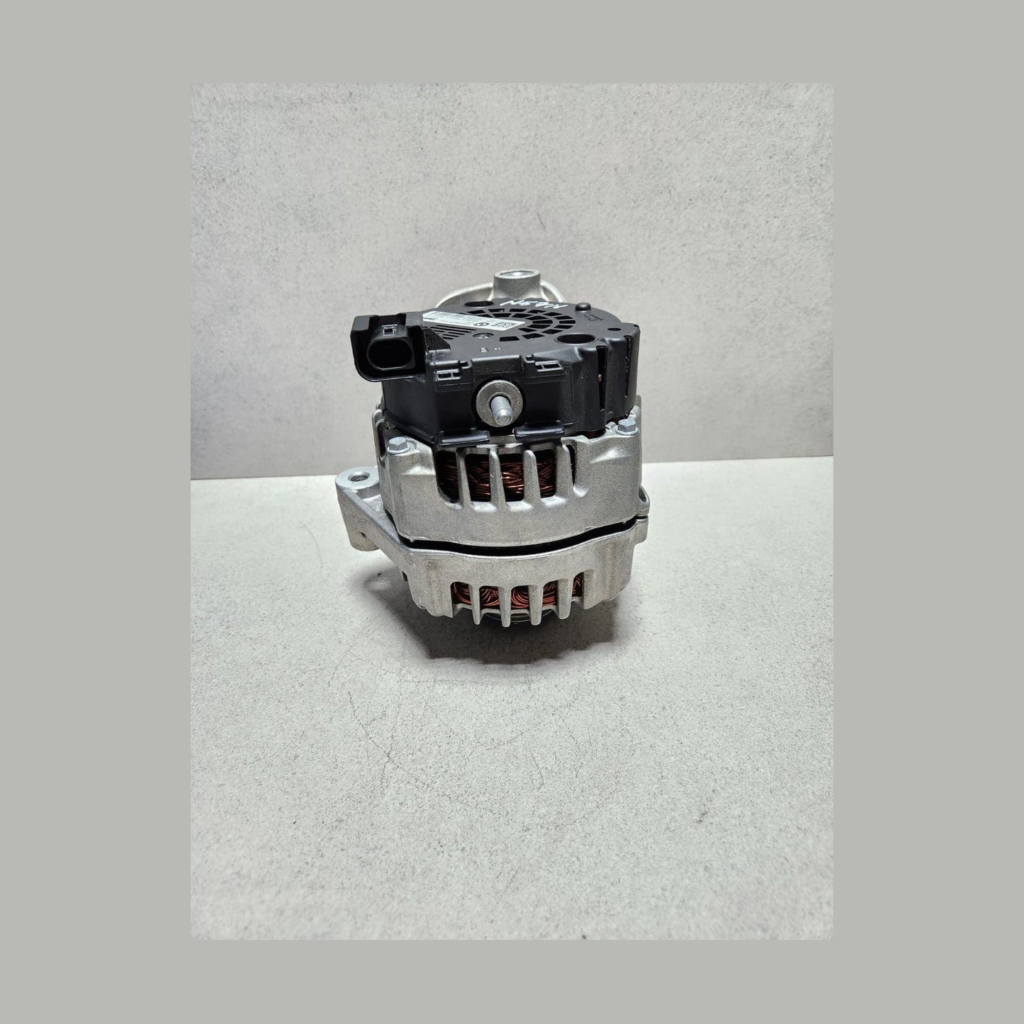 2015-2019 BMW X6 Alternator 8570675 X5 F15 and X6 F16 N57 DIESEL 