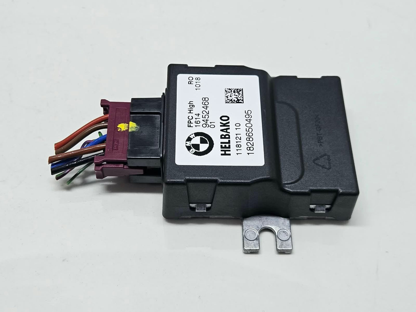 9452468-2019 BMW X5 G05 RHD Fuel Pump Control Module OEM