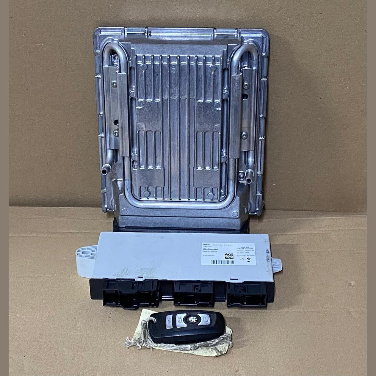 OEM BMW F10 N63 ENGINE CONTROL UNIT DME MSD85 ECU SET 7613202