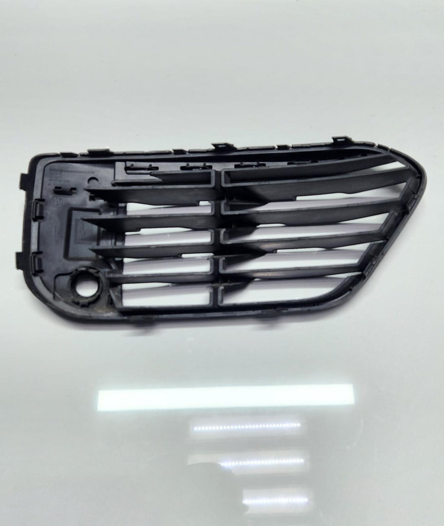 2016-2019 BMW X1 Front Bumper Lower Grille Left 7354777 X1 F48 F49 OEM